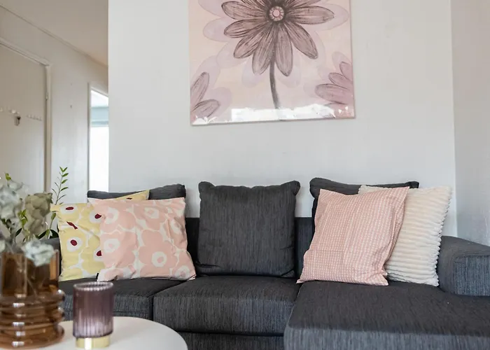 Cozy By Booklapland *